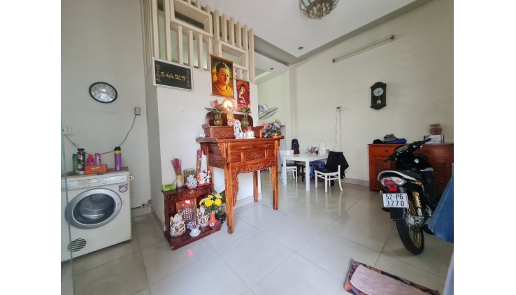 Nhà 2 MT - Linh Trung - HXH - 4PN – 64m2 – 5,2 tỷ